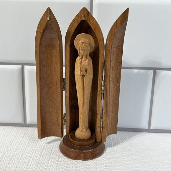 Blessed Virgin Mary Wood Carving 3-D Encased Hinged Capsule Made in Italy - Picture 6 of 17